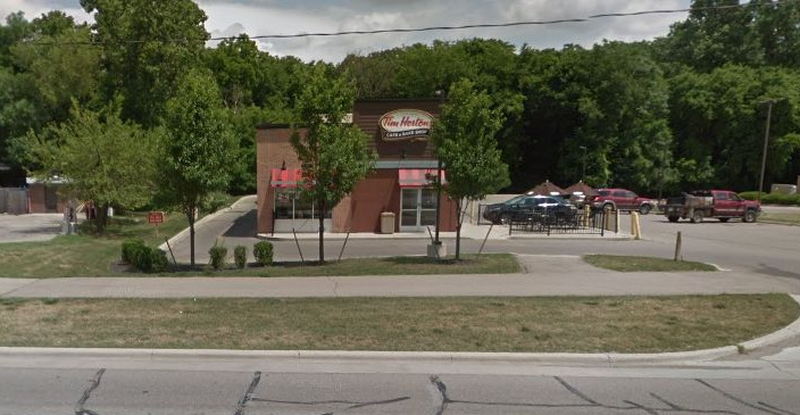 Frosty Freeze Drive-In (Boomers Burgers) - 903 W Chicago Tecumseh (newer photo)